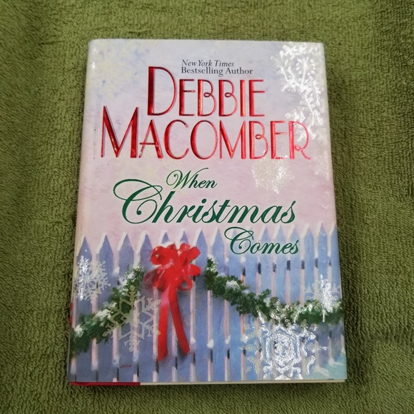 Debbie Macomber Four Christmas Novels Hardbacks Two First Printings - Picture 2 of 13